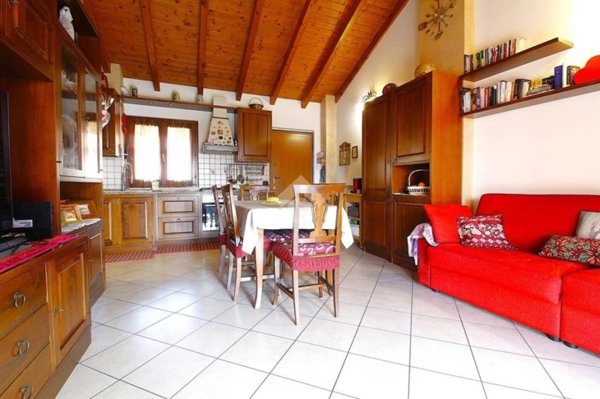 casa indipendente in vendita ad Agrate Brianza