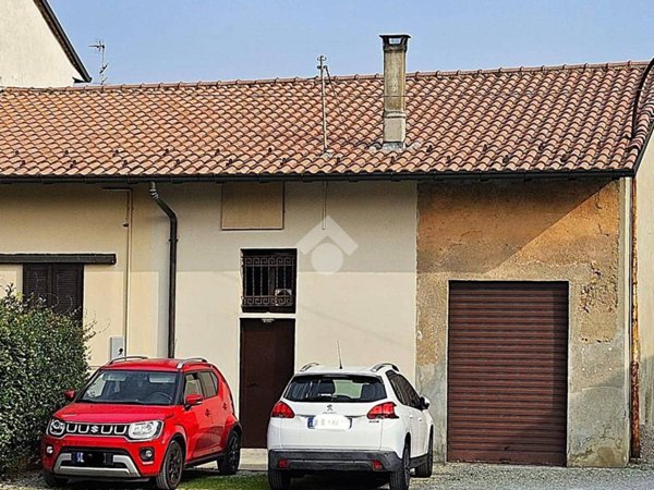 casa indipendente in vendita ad Agrate Brianza