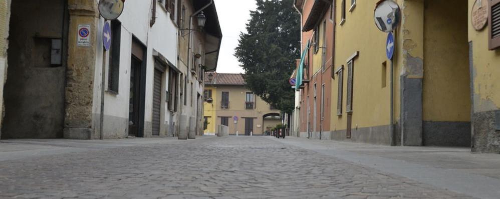 appartamento in vendita ad Agrate Brianza in zona Omate