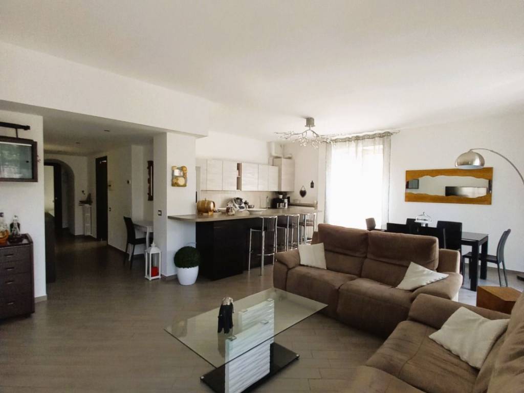 appartamento in vendita ad Agrate Brianza