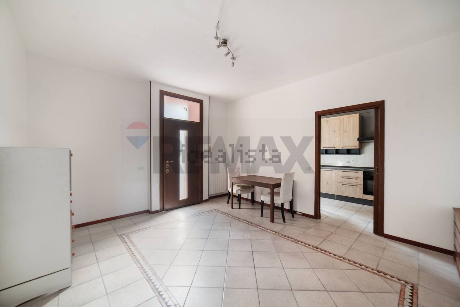 appartamento in vendita ad Agrate Brianza in zona Omate