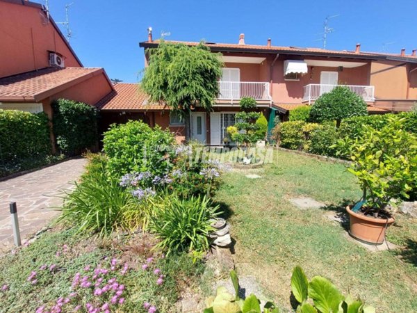 casa indipendente in vendita ad Agrate Brianza