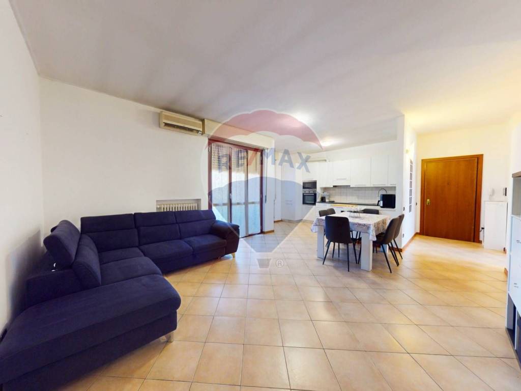 appartamento in vendita ad Agrate Brianza in zona Omate