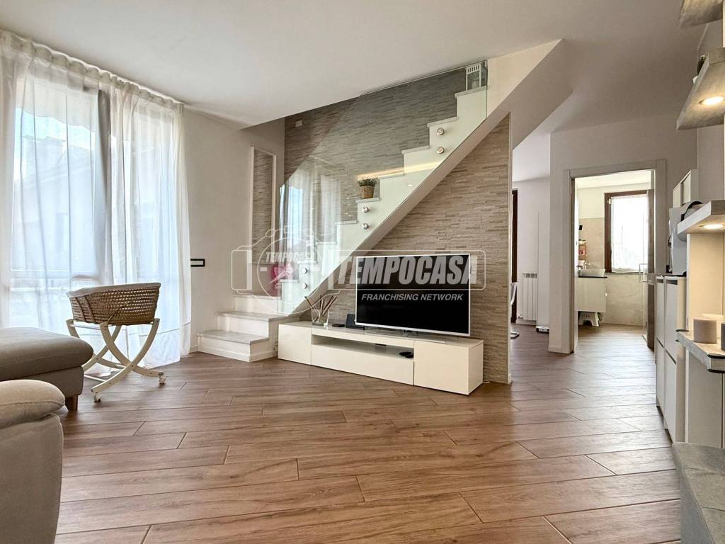 appartamento in vendita ad Agrate Brianza