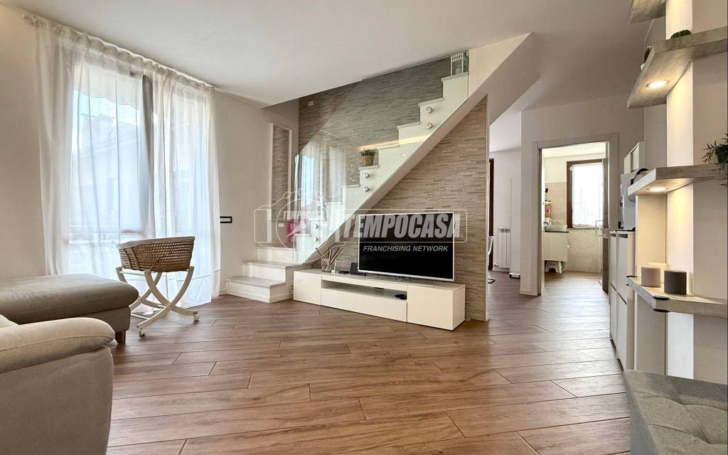 appartamento in vendita ad Agrate Brianza