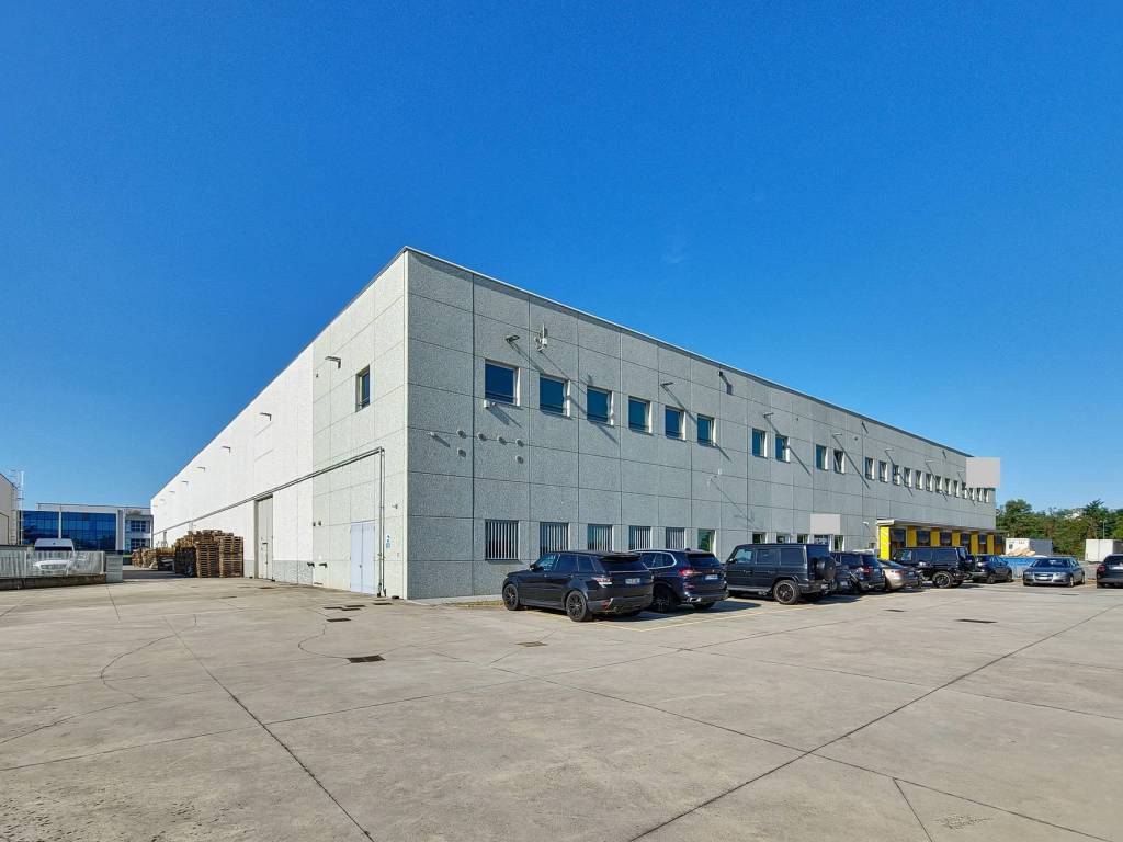 capannone in vendita ad Agrate Brianza