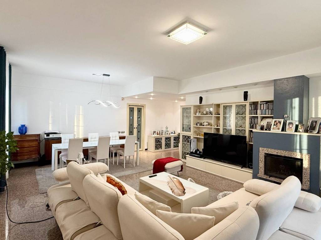 appartamento in vendita ad Agrate Brianza