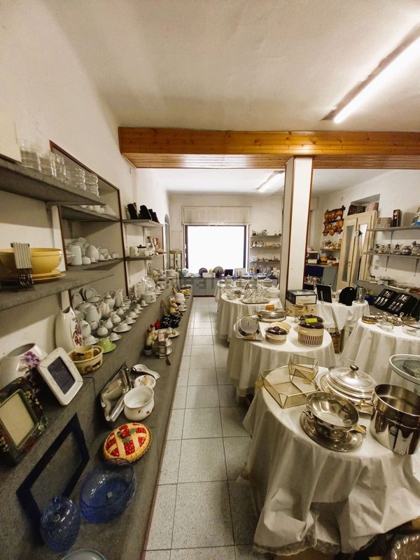 appartamento in vendita ad Agrate Brianza in zona Omate