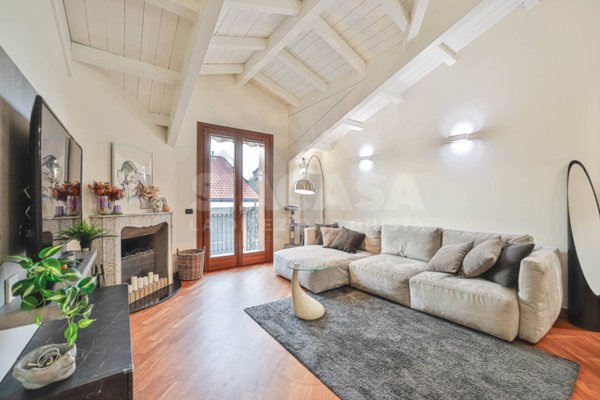 appartamento in vendita ad Agrate Brianza in zona Omate