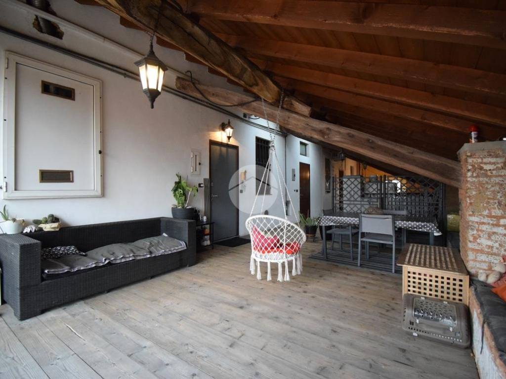 appartamento in vendita ad Agrate Brianza in zona Omate