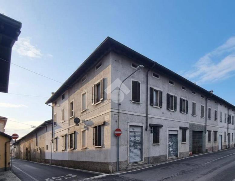 casa indipendente in vendita ad Agrate Brianza