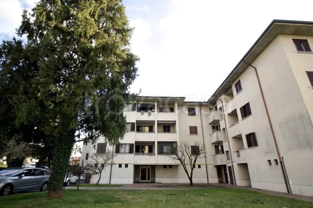 appartamento in vendita ad Agrate Brianza