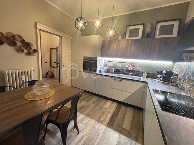 appartamento in vendita ad Agrate Brianza