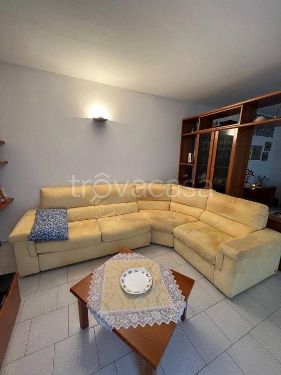 casa indipendente in vendita ad Agrate Brianza