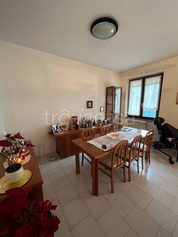 casa indipendente in vendita ad Agrate Brianza