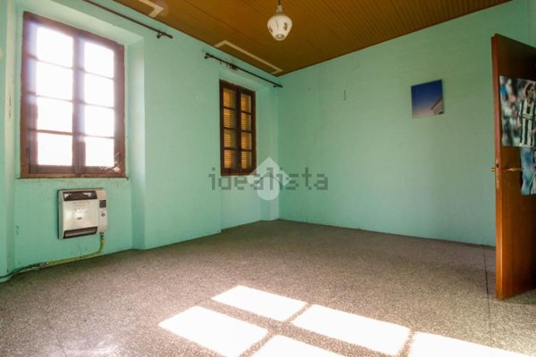 casa indipendente in vendita ad Agrate Brianza in zona Omate