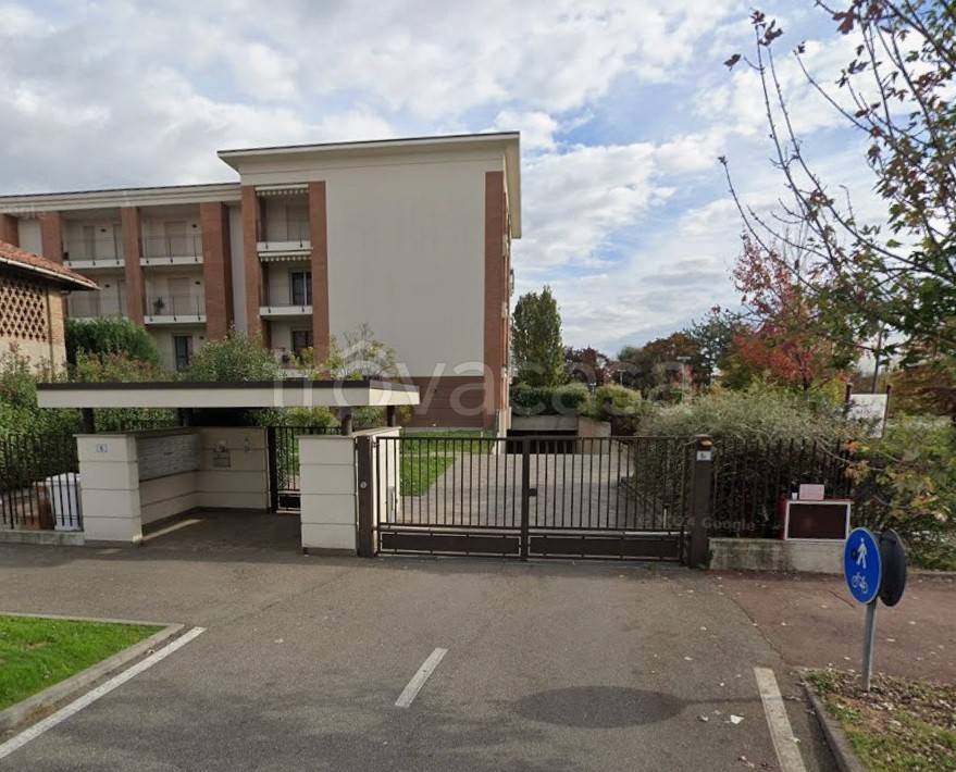 appartamento in vendita ad Agrate Brianza in zona Omate