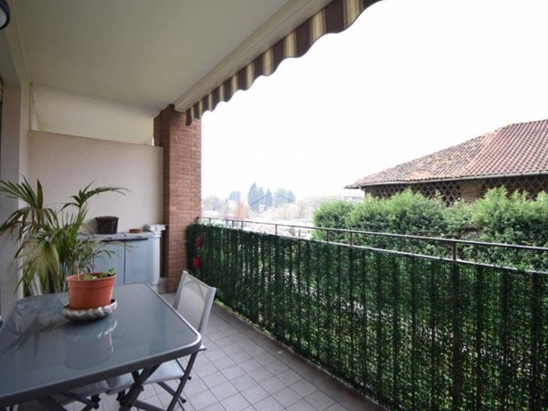 appartamento in vendita ad Agrate Brianza in zona Omate