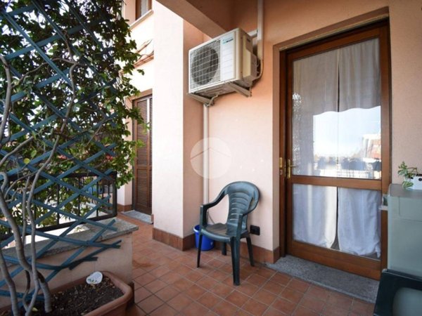 appartamento in vendita ad Agrate Brianza in zona Omate