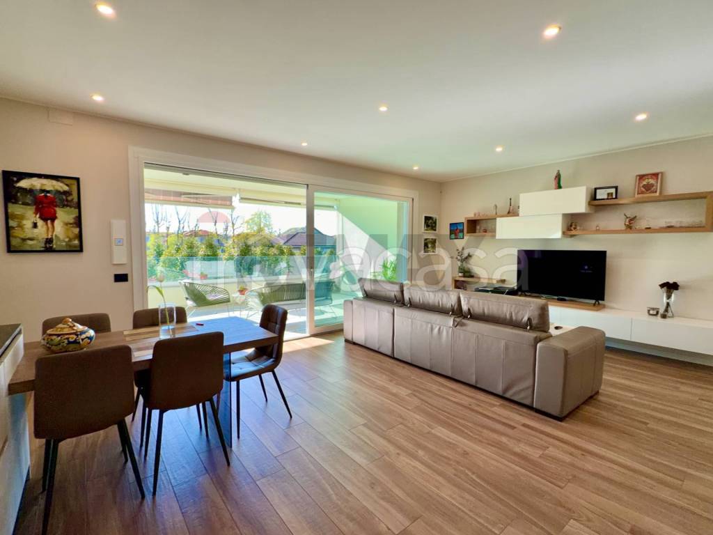 appartamento in vendita ad Agrate Brianza