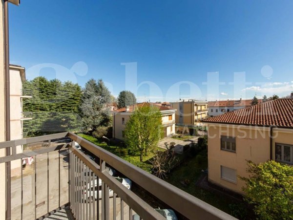 appartamento in vendita ad Agrate Brianza in zona Omate