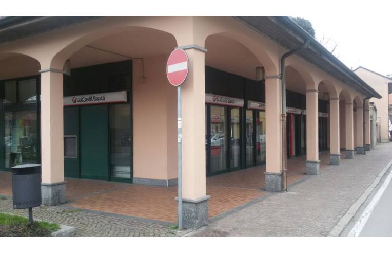 negozio in vendita ad Agrate Brianza