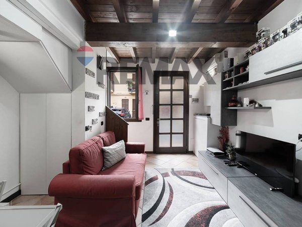 appartamento in vendita ad Agrate Brianza in zona Omate