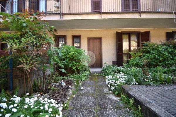 casa indipendente in vendita ad Agrate Brianza
