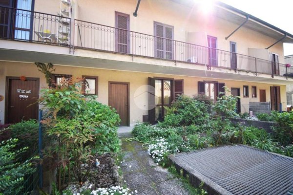casa indipendente in vendita ad Agrate Brianza