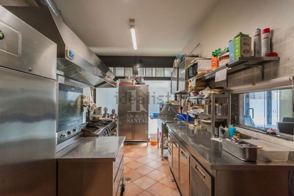 negozio in vendita ad Agrate Brianza