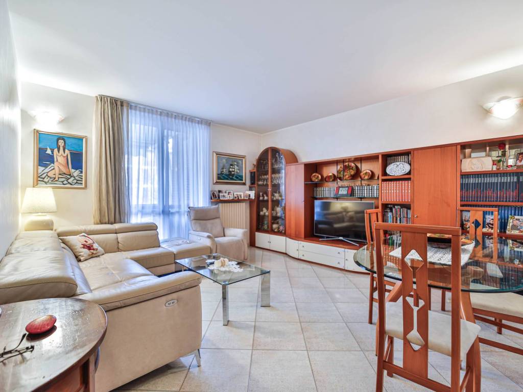 appartamento in vendita ad Agrate Brianza