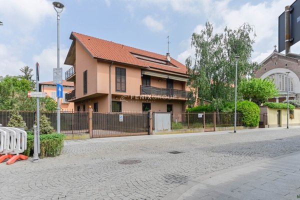 casa indipendente in vendita ad Agrate Brianza