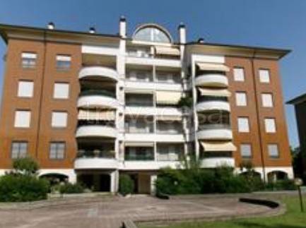 appartamento in vendita ad Agrate Brianza