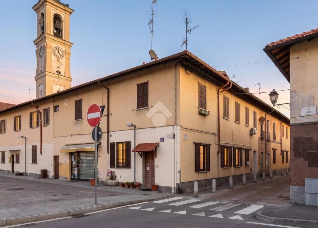 appartamento in vendita ad Agrate Brianza in zona Omate