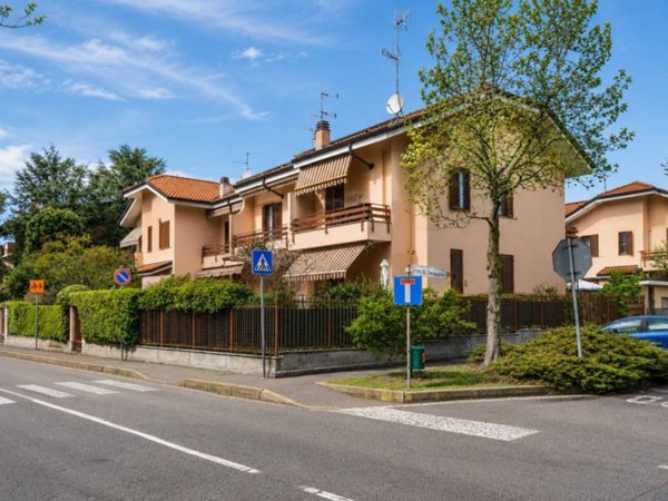 appartamento in vendita ad Agrate Brianza