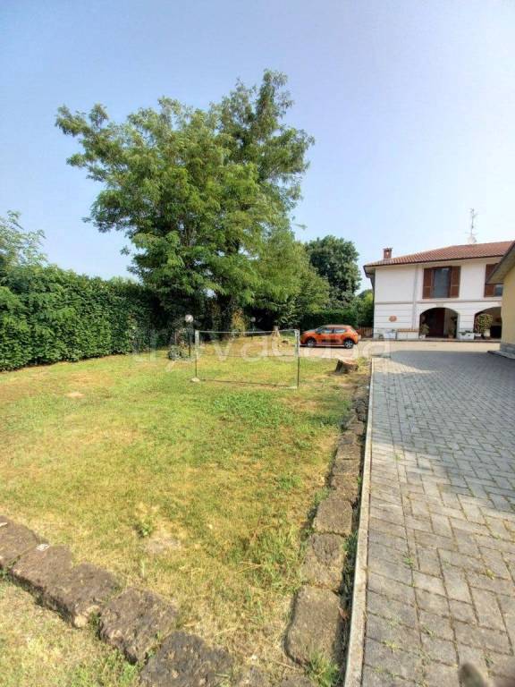 appartamento in vendita ad Agrate Brianza