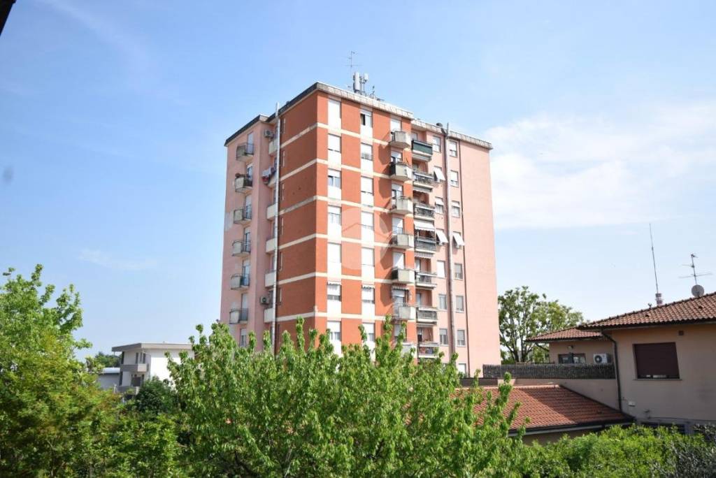 appartamento in vendita ad Agrate Brianza