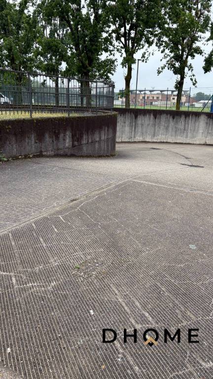 casa indipendente in vendita ad Agrate Brianza in zona Omate