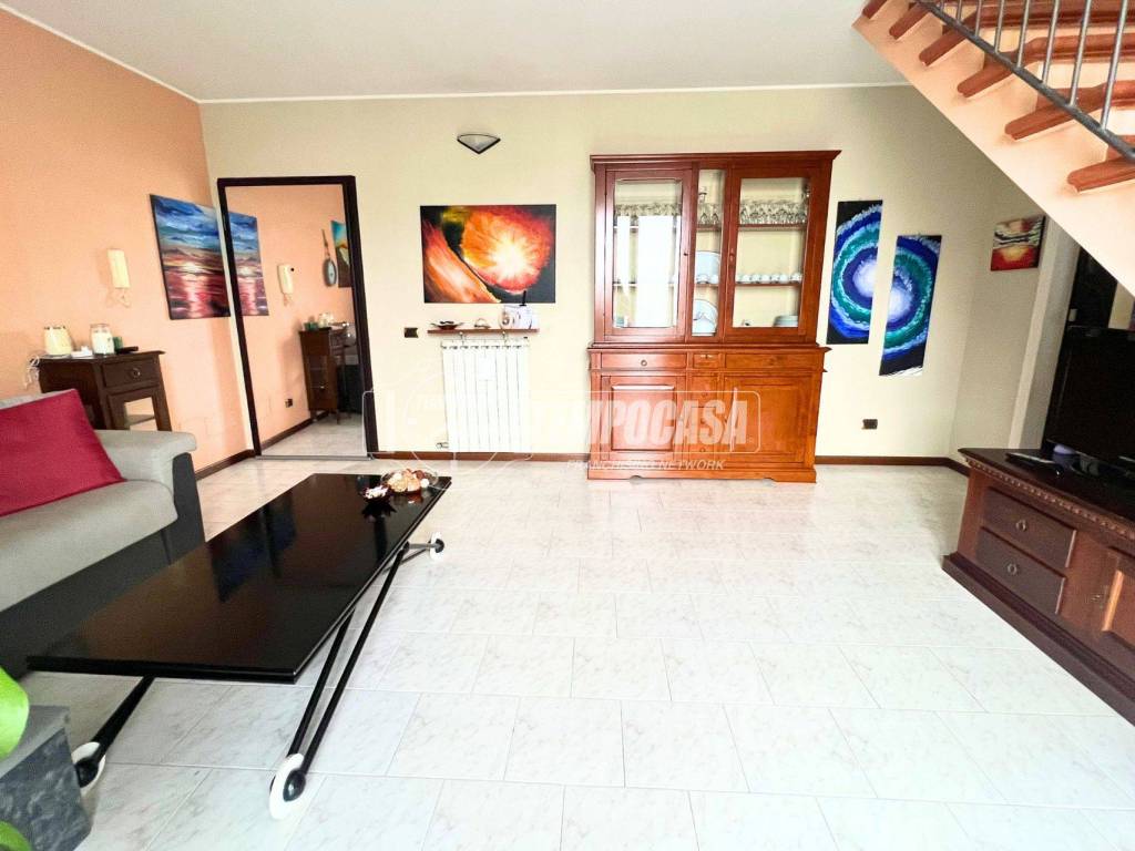 appartamento in vendita ad Agrate Brianza