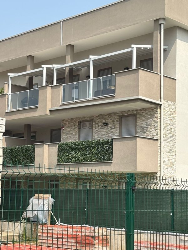 appartamento in vendita ad Agrate Brianza in zona Omate