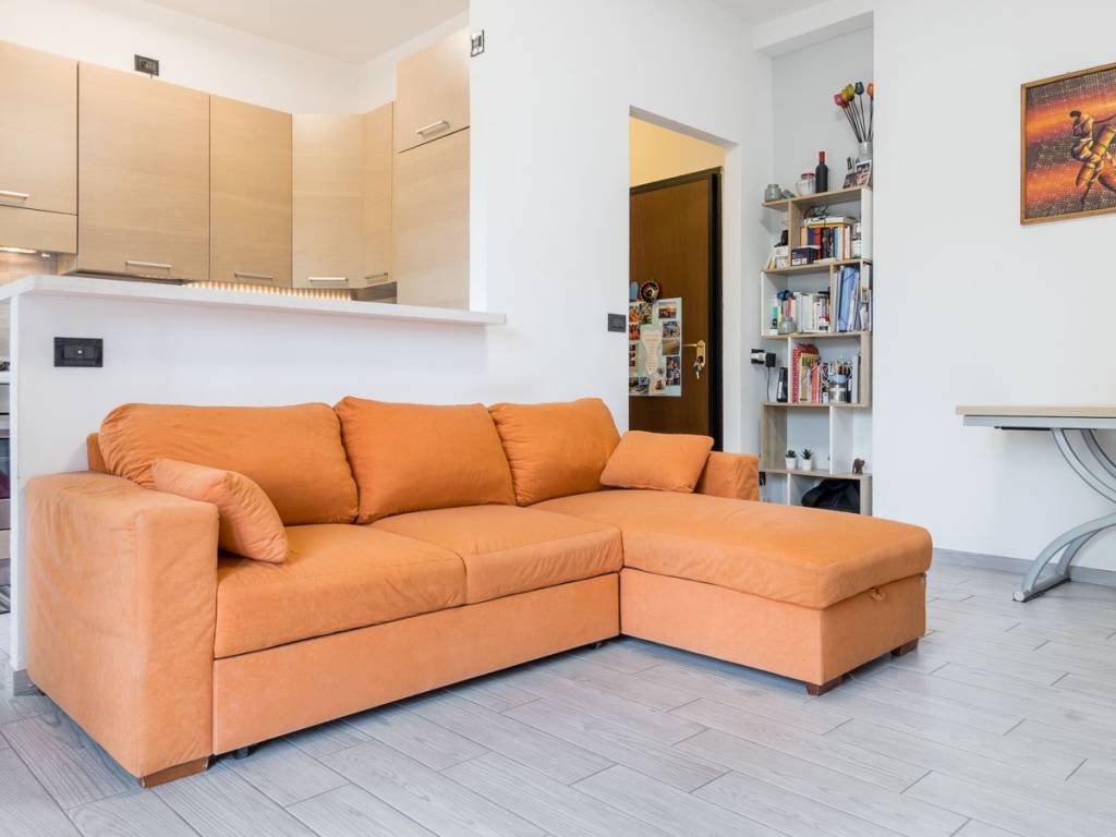 appartamento in vendita ad Agrate Brianza in zona Omate