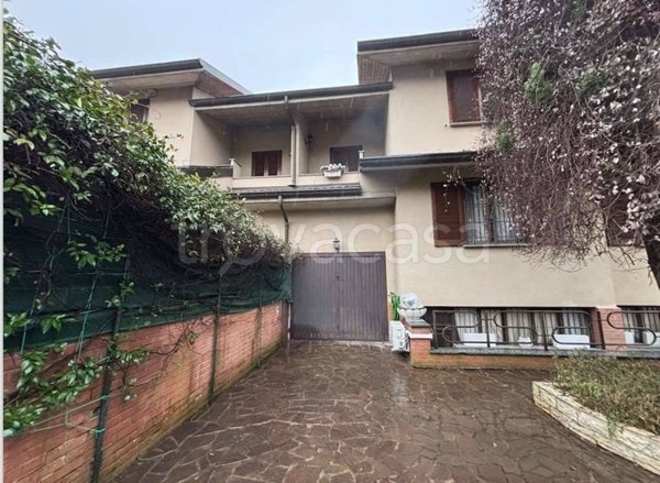 appartamento in vendita ad Agrate Brianza