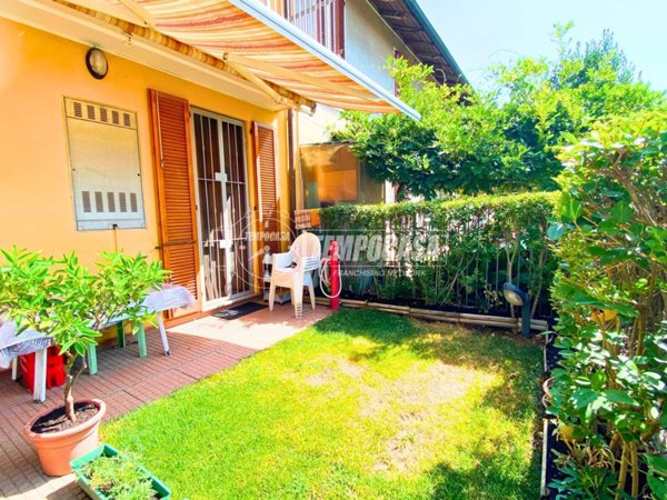 appartamento in vendita ad Agrate Brianza in zona Omate