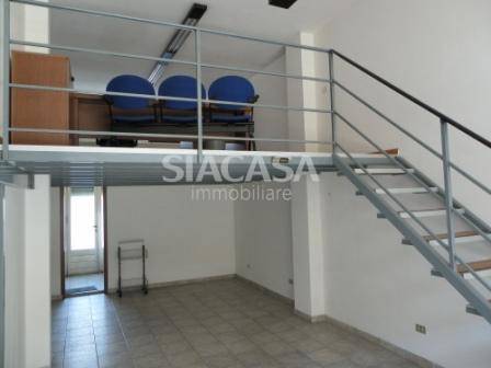 ufficio in vendita ad Agrate Brianza