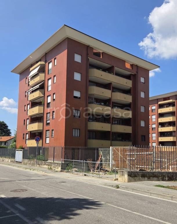 appartamento in vendita ad Agrate Brianza