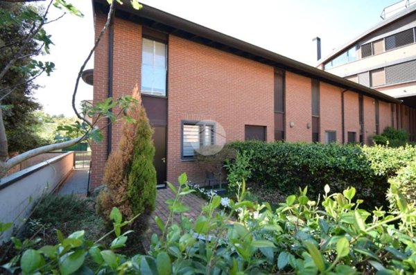 appartamento in vendita ad Agrate Brianza in zona Omate