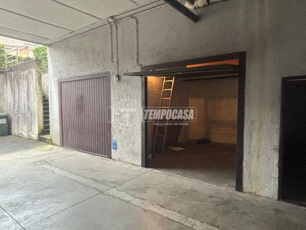 box auto in vendita ad Agrate Brianza