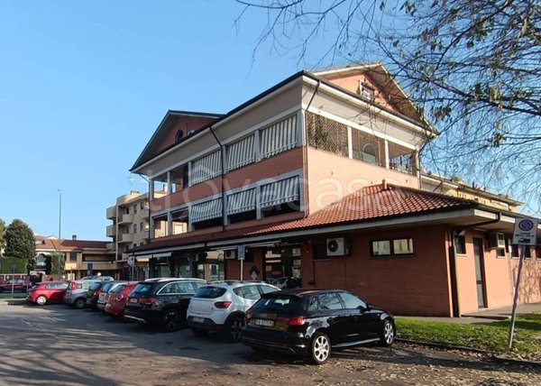 appartamento in vendita ad Agrate Brianza in zona Omate