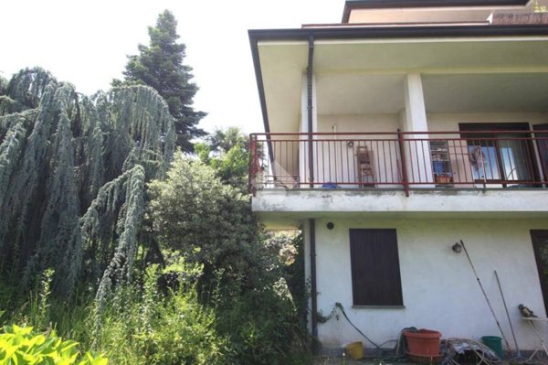casa indipendente in vendita ad Aicurzio