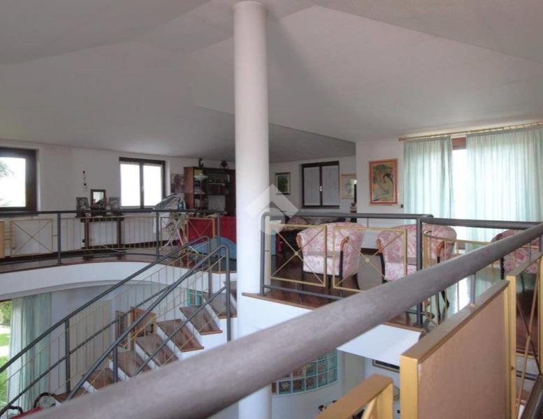 casa indipendente in vendita ad Aicurzio